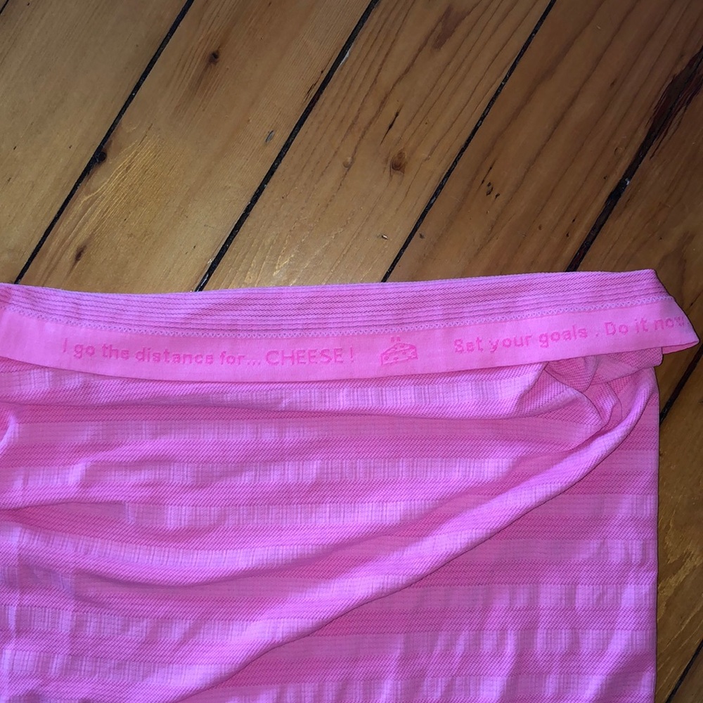 Lululemon razor back top. - Picture 4 of 4